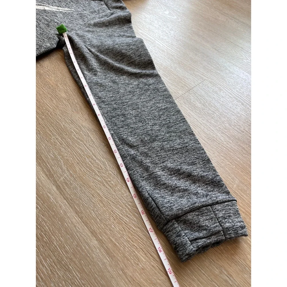 Nike Therma-Fit Hoodie Boys XL Heathered Gray Fleece Lined Swoosh Logo Pullover